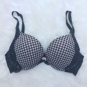 Victoria’s Secret dream angels push up Houndstooth
